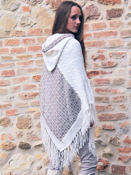 Poncho-invernale-donna